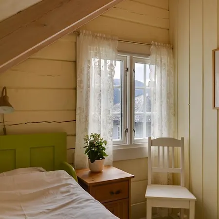 Flotunet - Anestova Ferienhaus *